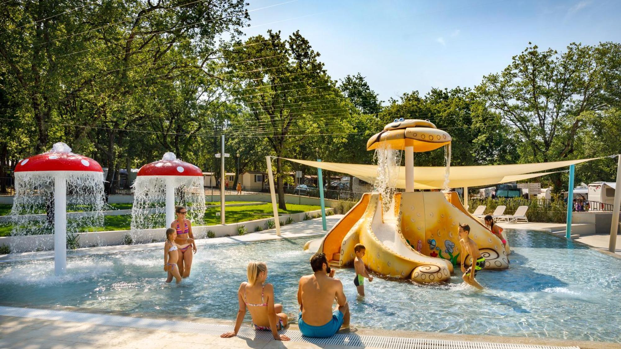 Aminess Planet Camping Maravea Resort - Pitches Novigrad Istria Dış mekan fotoğraf